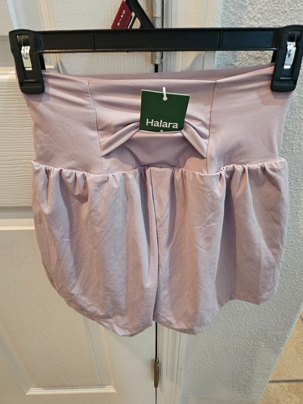 Halara short with Pockets under